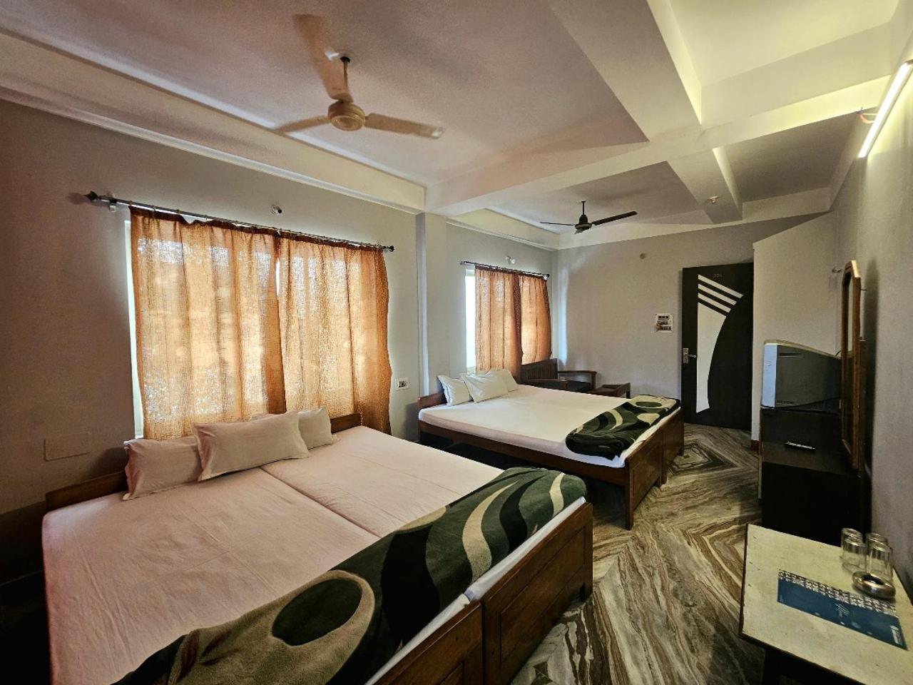 Hotel Vishal Siliguri Dış mekan fotoğraf